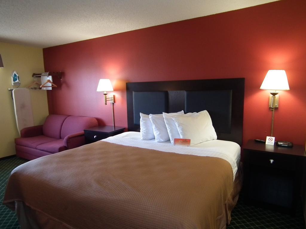 Howard Johnson By Wyndham Near Schlitterbahn New Braunfels Buitenkant foto